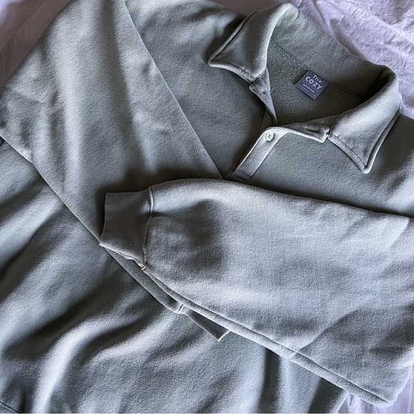 ‼️SOLD‼️Tna Sweatsuit - Picture 2 of 4